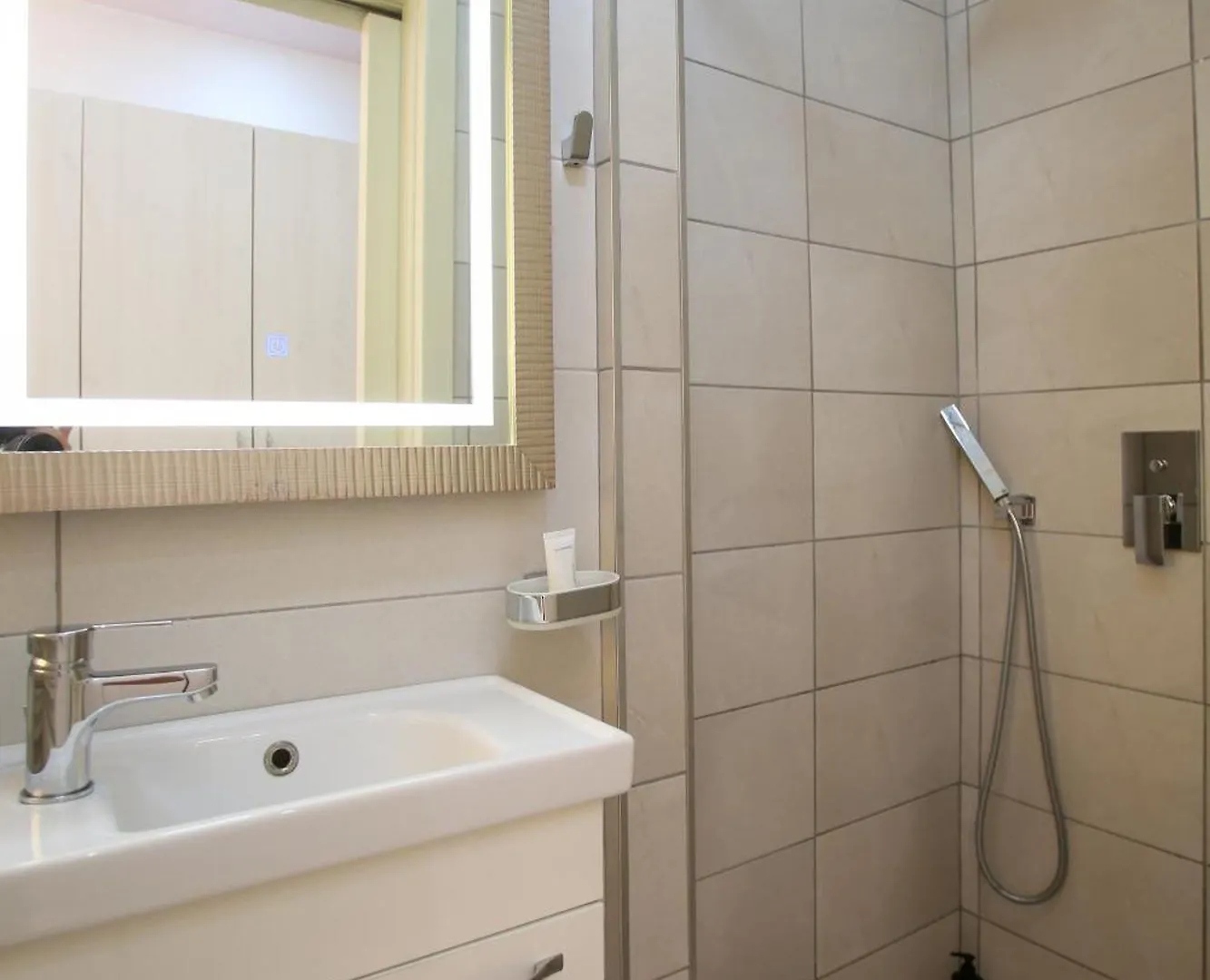 Rio Boutique Hotel Vlorë 4*,  阿尔巴尼亚