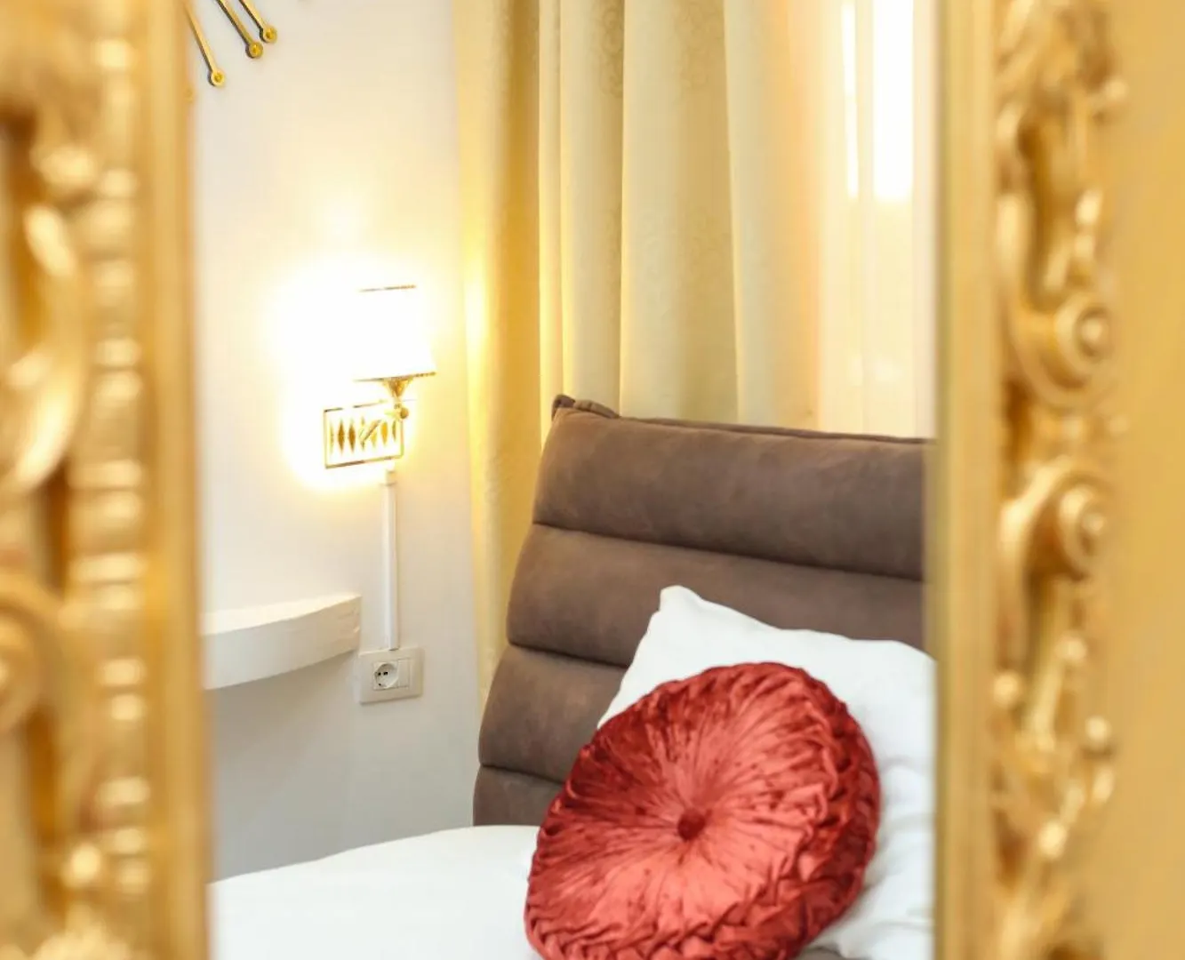 Rio Boutique Hotel Vlorë 4*,